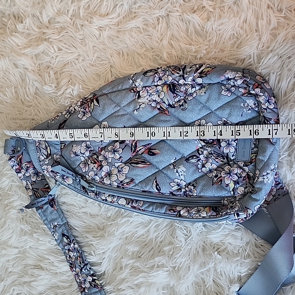 Vera Bradley Sling Floating Garden Blue Floral Bag Floral Quilted Sling Bag - Picture 7 of 8